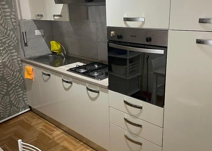 Vista Vittorio Veneto アパート フォッローニカ